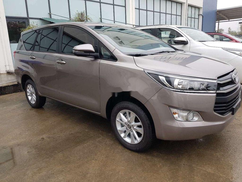 Thuê xe Toyota giá rẻ